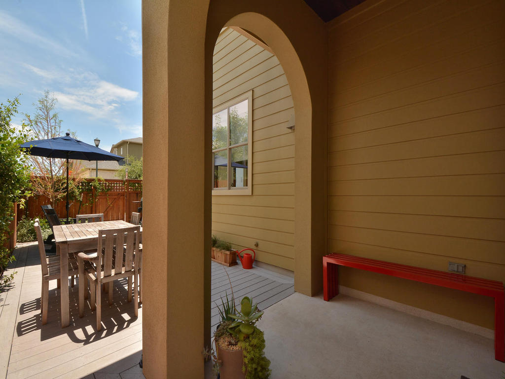 SOLD STANDARD PACIFIC, MUELLER AUSTIN YARD HOME Mueller Realtor