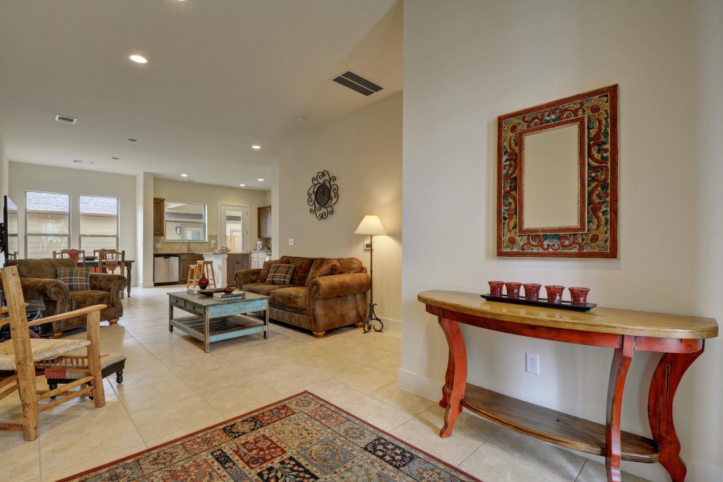 FOR SALE CRAFSTMAN TOWNHOUSE IN MUELLER AUSTIN