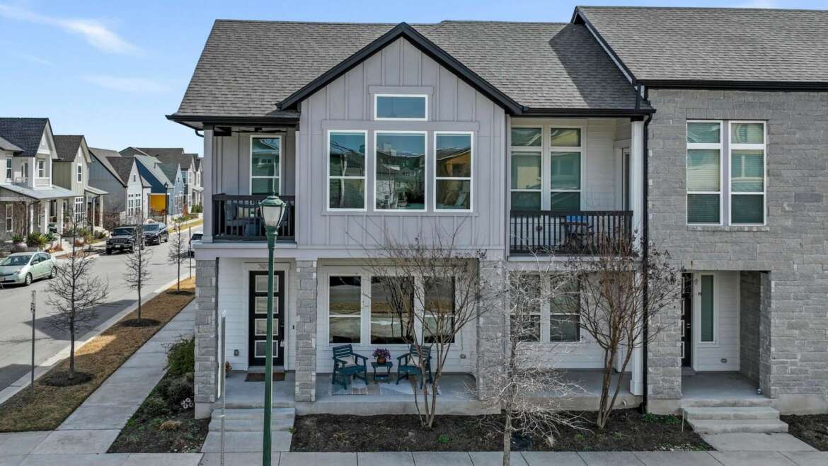 Corner Lot Tilley Townhouse